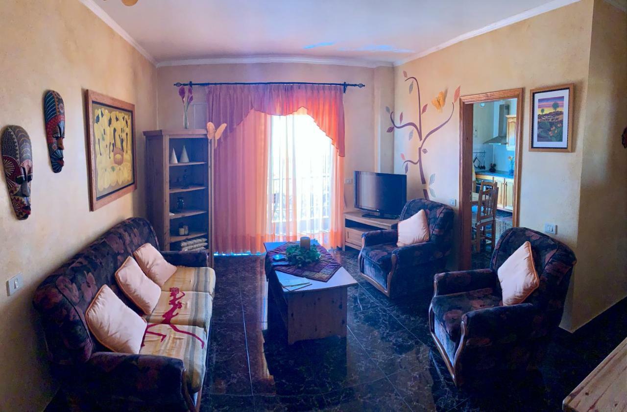 Naomi'S House Guest House Fasnia Exterior photo